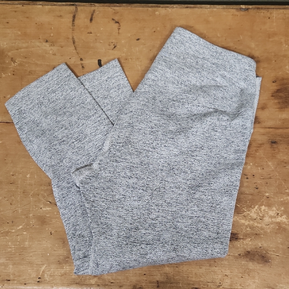 NOBULL Women' Heather Gray Leggings
